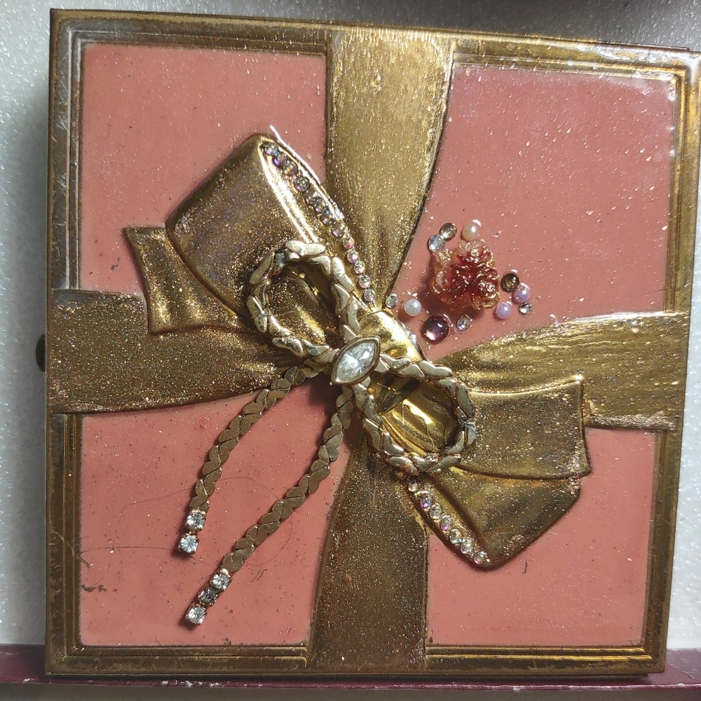 Old Fashioned Cigarette Case Storage Box with Gold Bow